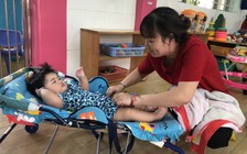 Nghề giáo viên mầm non, 'bỏ thì thương, vương thì tội'