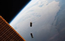 Hàng loạt vệ tinh có thể biến thành vũ khí chết người