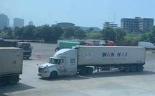 Không vì áp lực giải tỏa ùn tắc hàng xuất khẩu mà coi nhẹ chống dịch