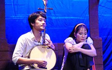 Hãy níu lấy nhau khi còn có thể