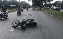 TP.HCM: Trung tá CSGT nhập viện sau khi bị tông thẳng xe máy vào người