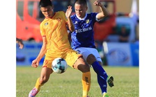 Bóng đá Việt Nam giàu nghèo phân cấp!