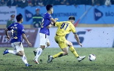 Lý do sân Thiên Trường sũng nước