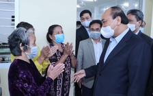 Thủ tướng tặng quà tết cho những người yếu thế