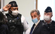 Cựu Tổng thống Sarkozy giữa vòng vây án tù, kiện tụng
