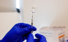 Nỗ lực ngoại giao đưa vắc xin Covid-19 về Việt Nam