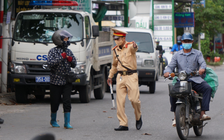 Đi lại vẫn còn trên thông, dưới tắc