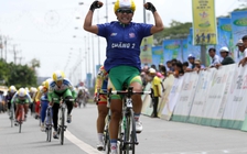 65 tay đua nữ tranh tài giải xe đạp quốc tế An Giang