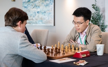 Lê Quang Liêm có chiến thắng đầu tiên ở FIDE Grand Swiss cờ vua