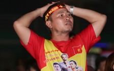 Người hâm mộ buồn khi U.23 Việt Nam không thể lách qua khe cửa hẹp