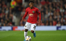 Sao trẻ Manchester United, Angel Gomes gặp…nhà tiên tri để chữa chấn thương?