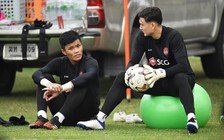Văn Lâm ‘biến mất’ trong ngày Muangthong United tạo địa chấn ở Thái Lan