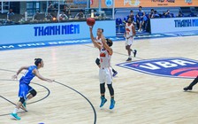 Danang Dragons vừa đấu vừa thử nghiệm cũng thắng Nha Trang Dolphins