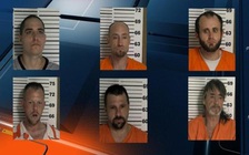 Chui qua lỗ toilet vượt ngục ngày giáng sinh