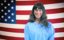 Ở tù còn được chuyển giới miễn phí