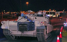 Xe tăng Mỹ dồn dập chuyển đến Đông Âu