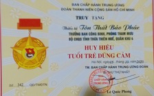 Truy tặng huy hiệu “Tuổi trẻ dũng cảm” 2 chiến sĩ hy sinh ở Rào Trăng 3