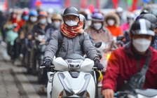 Nhiều tuyến đường Hà Nội tắc cứng trong ngày làm việc đầu tiên năm 2023