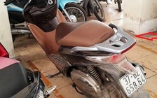 Khởi tố hai vợ chồng bóp cổ công an để giật lại xe vi phạm