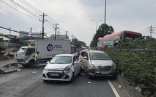 Tông xe liên hoàn ngày mùng 4 tết khiến hành khách hoảng loạn