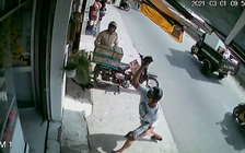 TP.HCM: Chủ tiệm thuốc tây trình báo việc liên tiếp bị tạt mắm tôm 'khủng bố'