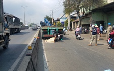 Kinh hoàng xe máy đâm vào đuôi xe đầu kéo đang dừng, nam thanh niên tử vong