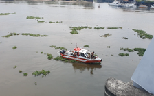 TP.HCM: Tìm kiếm một người nhảy cầu Bình Lợi mất tích