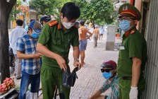 TP.HCM: Nghi phạm cướp giật vượt chốt kiểm soát Covid-19, dương tính với ma túy