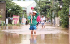 Lũ dâng cô lập trường, hơn 2.000 học sinh ở Đồng Nai nghỉ học