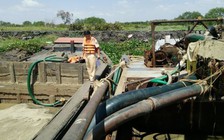 Bị bắt quả tang hút cát lậu, cát tặc đánh chìm ghe, nhảy xuống sông trốn