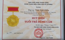 Chàng trai cứu người ở biển Bà Rịa - Vũng Tàu nhận huy hiệu Tuổi trẻ dũng cảm