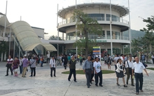 Đóng cửa hàng phục vụ khách Trung Quốc, giá tour bất ngờ tăng vọt