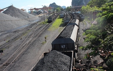 Đình chỉ 4 cán bộ để điều tra đường dây trộm than tại Hạ Long