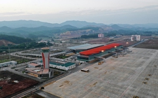 Cách ly 6 người Việt Nam từ Trung Quốc đáp chuyến bay xuống Vân Đồn