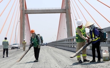 Dự kiến trước 30.5 hoàn thành 'bù vênh' cầu Bạch Đằng