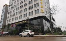 Dành cả khách sạn cho hơn 150 người nước ngoài đến ăn, ở cách ly miễn phí