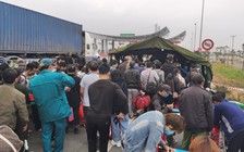 Người ngoại tỉnh ùn ùn rời Quảng Ninh để về quê đón Tết