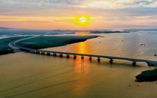 Cảnh đẹp ngoạn mục trên cao tốc Vân Đồn - Móng Cái trong ngày khánh thành