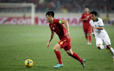 Hậu phương của các tuyển thủ Việt Nam: 'Chồng ơi, về với vợ thôi'