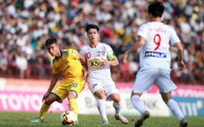 Các tuyển thủ Việt Nam 'không kịp thở' vì phải đá ngay V-League