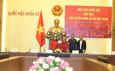 Chủ tịch Quốc hội Nguyễn Thị Kim Ngân: “Đừng để các cầu thủ nữ thiệt thòi“