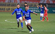 Than Quảng Ninh 'nội soi' nhà vô địch Indonesia, khán giả lại được nghe 'bay lên trời'