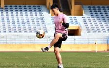 Chuyện gì đang xảy ra với Văn Hậu và Đình Trọng?