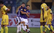 Văn Quyết lên tuyển Việt Nam nhờ...cuốn sổ tay của trợ lý Lee Young-jin?