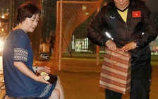 Nếu lại vô địch AFF Cup, vợ chồng ông Park ăn mừng ở căn hộ mới?