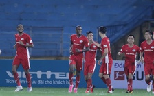 Chót vót ngôi đầu bảng, Viettel vẫn sợ không thể vô địch vì Hà Nội vượt mặt