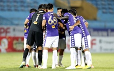 Tại sao nếu vô địch V-League, Hà Nội FC hay Viettel không được nâng cúp trên sân nhà?