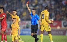 Ghế Trưởng Ban trọng tài VFF hết lung lay vì được...cứu!