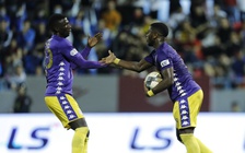 Đội Hà Nội 'thua' còn bầu Hiển vẫn thắng!