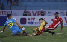 Đội Đà Nẵng nhận 'mật lệnh' hoãn đá V-League, CLB Hà Nội không đến Hải Phòng